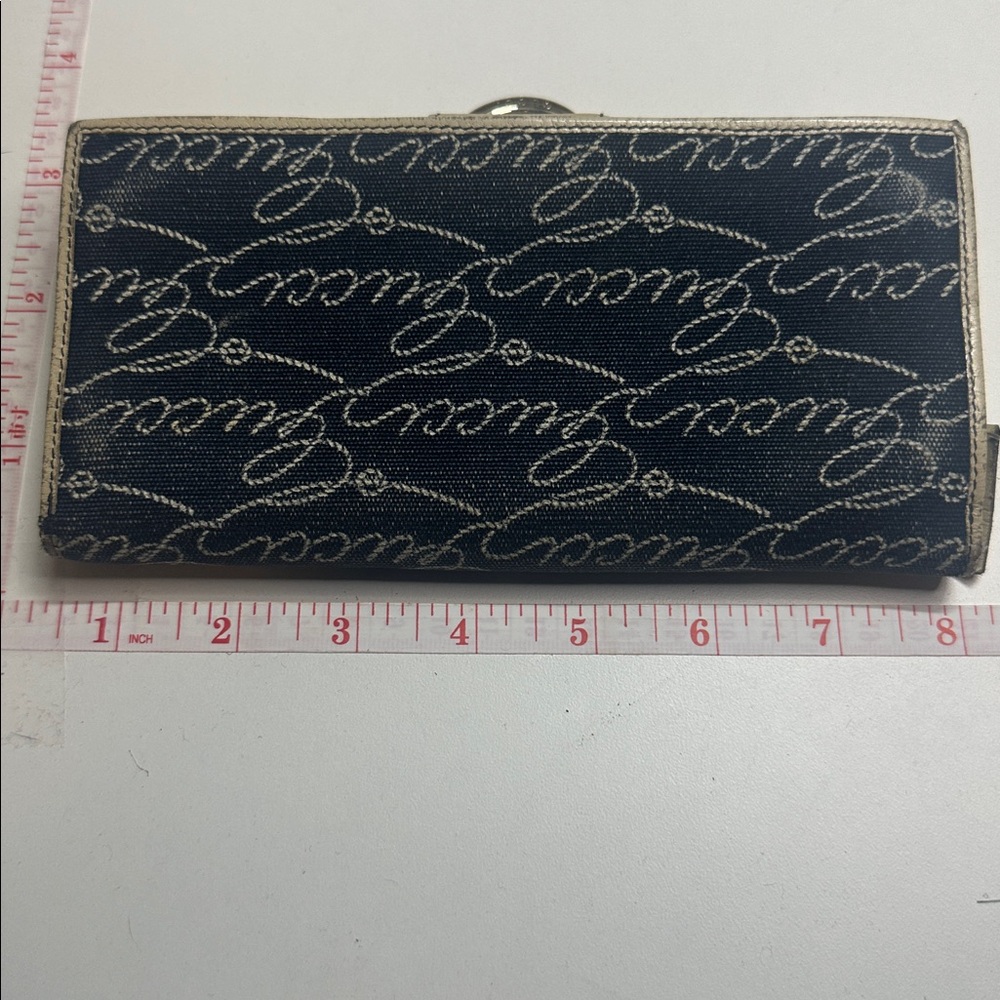 Gucci - Picture 3 of 6